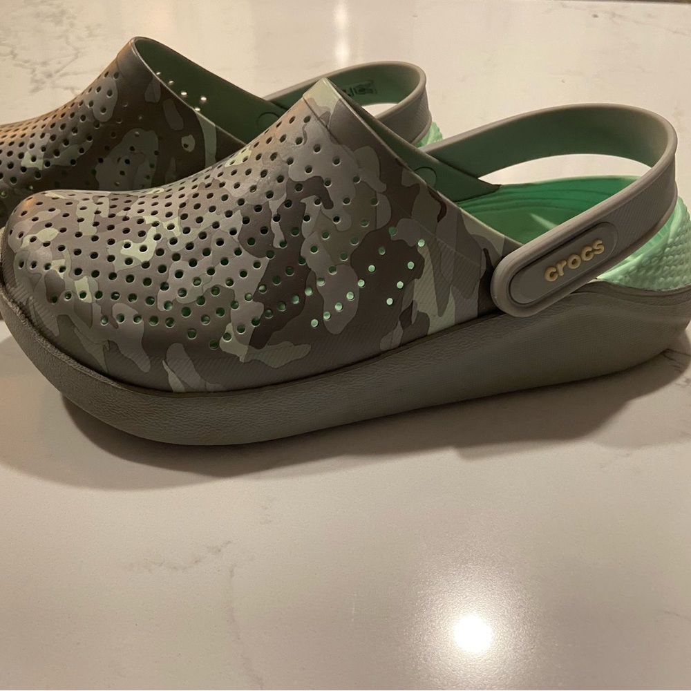 Camo crocs